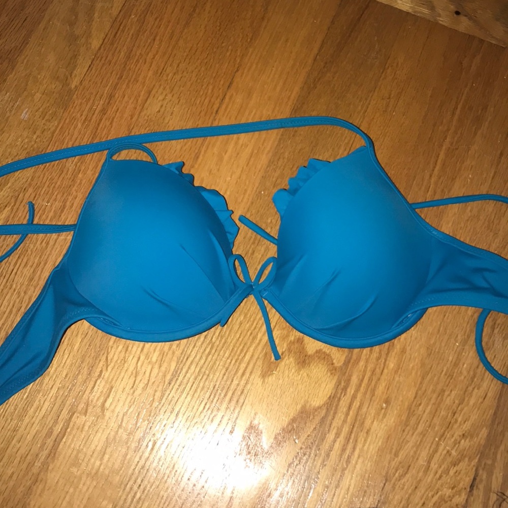 Victoria’s Secret bikini top